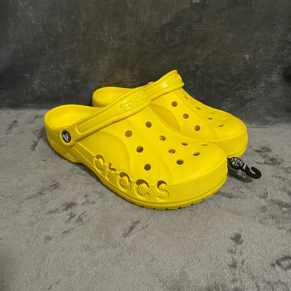 crocs baya clog yellow
